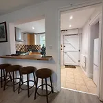 The River 3 Bedroom Retreat 度假居 *